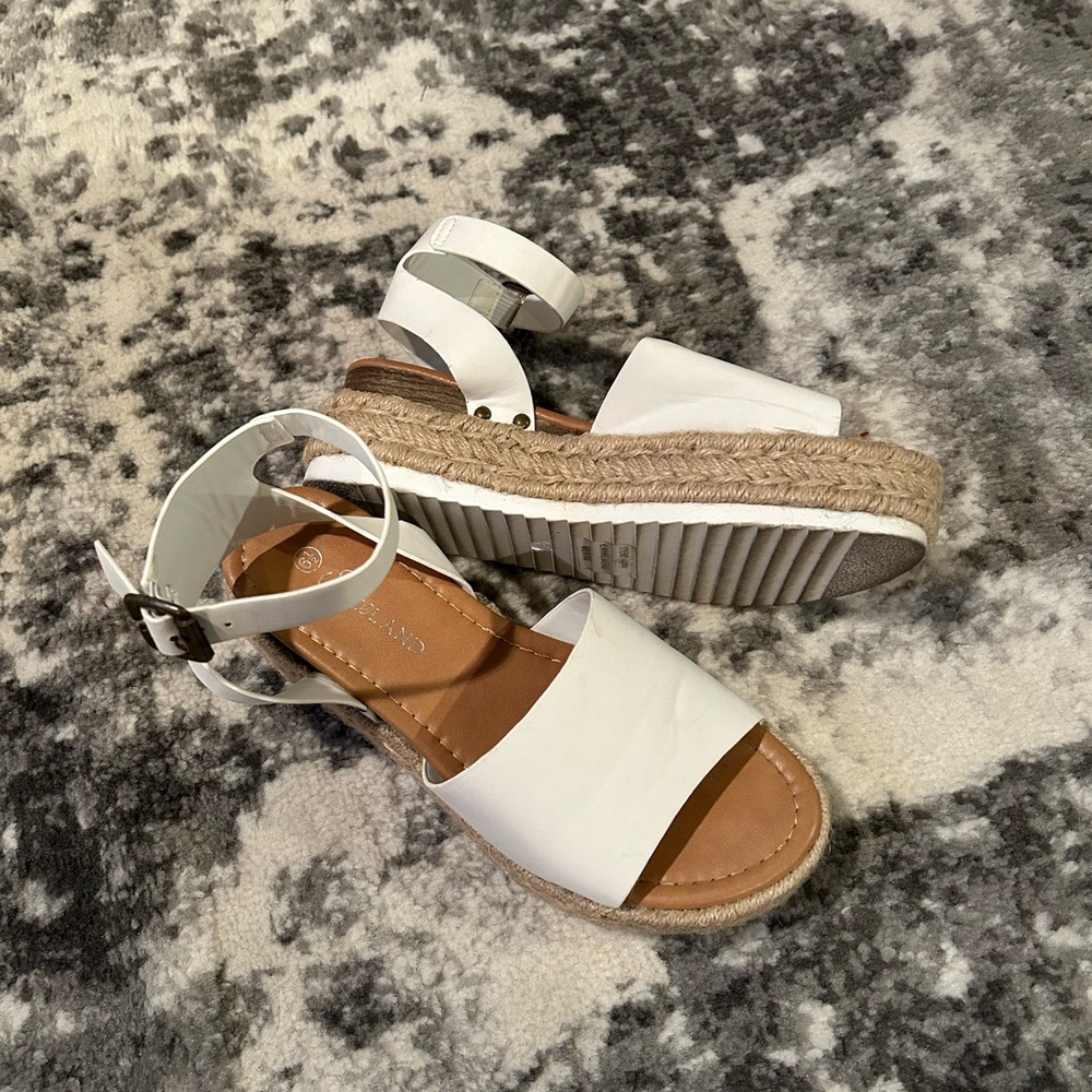 Women’s Cream Espadrille Sandals